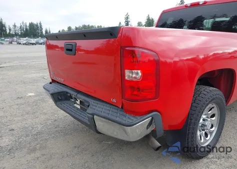 2011 Chevrolet Silverado 1500 Ls z USA, uszkodzony, nr VIN 1GCRKREA6BZ115093